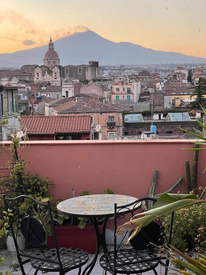 Follow The Sun - Rooftop Terrace Catania