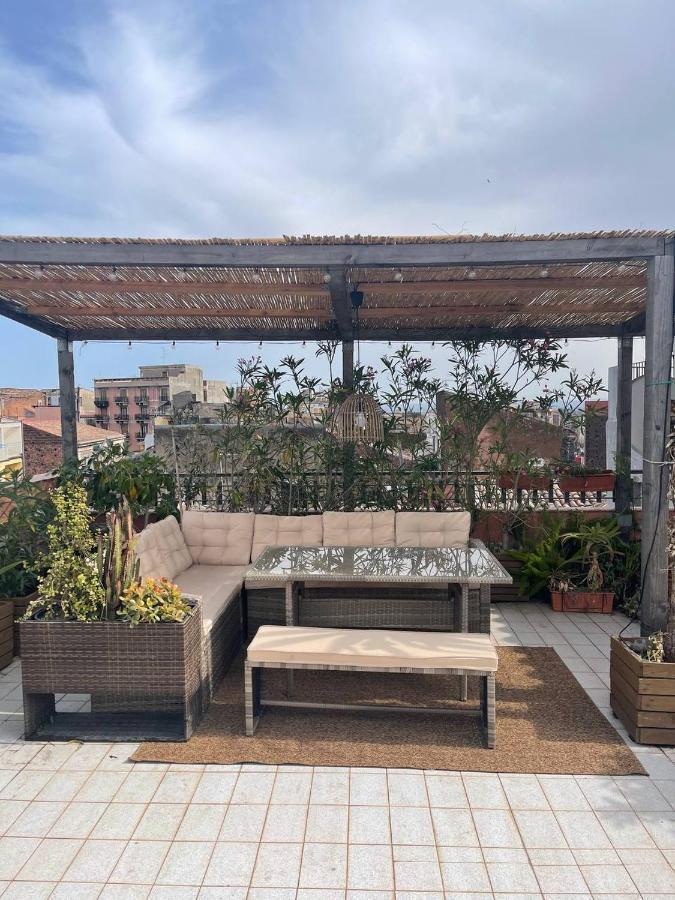 Follow The Sun - Rooftop Terrace